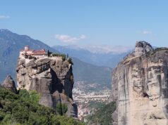Meteora, el milagro suspendido entre la tierra y el cielo